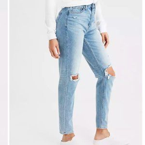 AE Ripped Mom Jean (cool classic) 0 short